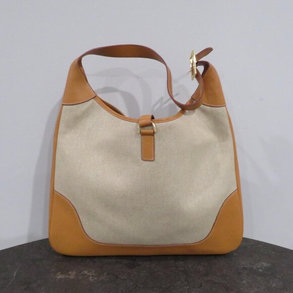 REINA Italian Leather Tan Leather Trim Beige Canvas Shoulder Bag - Picture 3 of 10